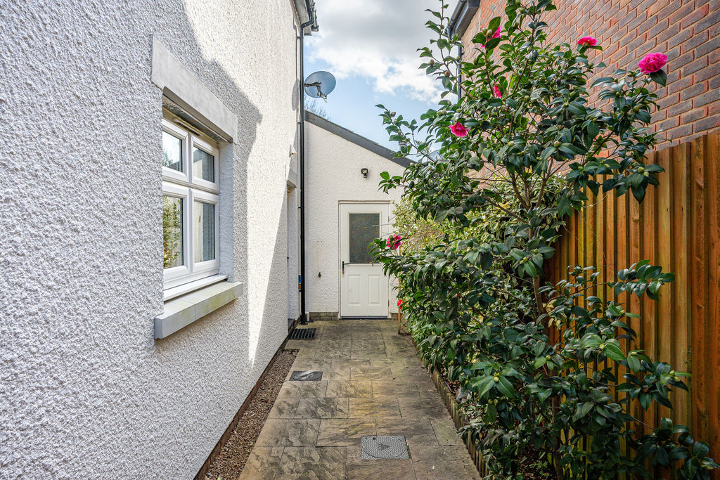 Side Path- click for photo gallery